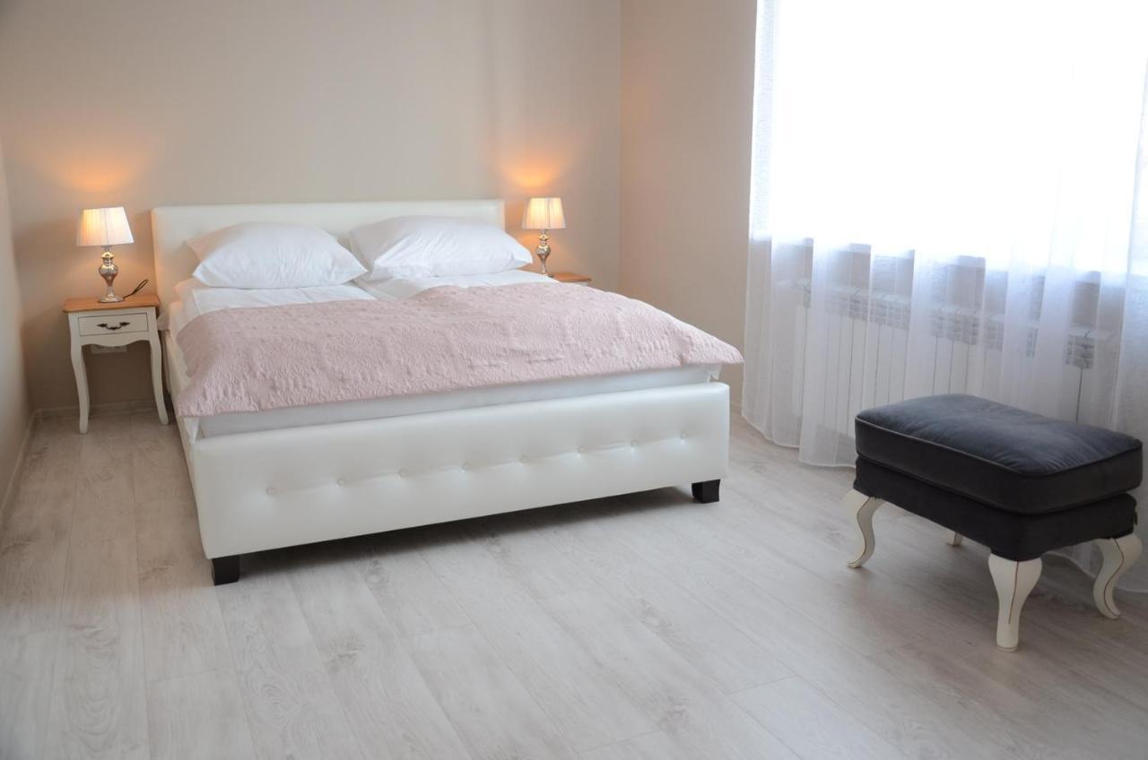 Multi Apartment Lakowa 18/13 เบียวิสตอก ภายนอก รูปภาพ