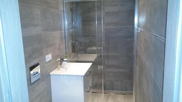 Multi Apartment Lakowa 18/13 เบียวิสตอก ภายนอก รูปภาพ